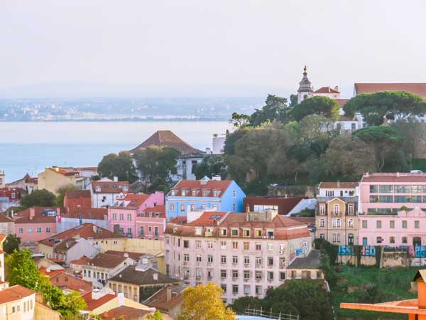 lissabon-hoogte-uitzicht Tips voor Lissabon - Lissabonstedentrip.nl 3